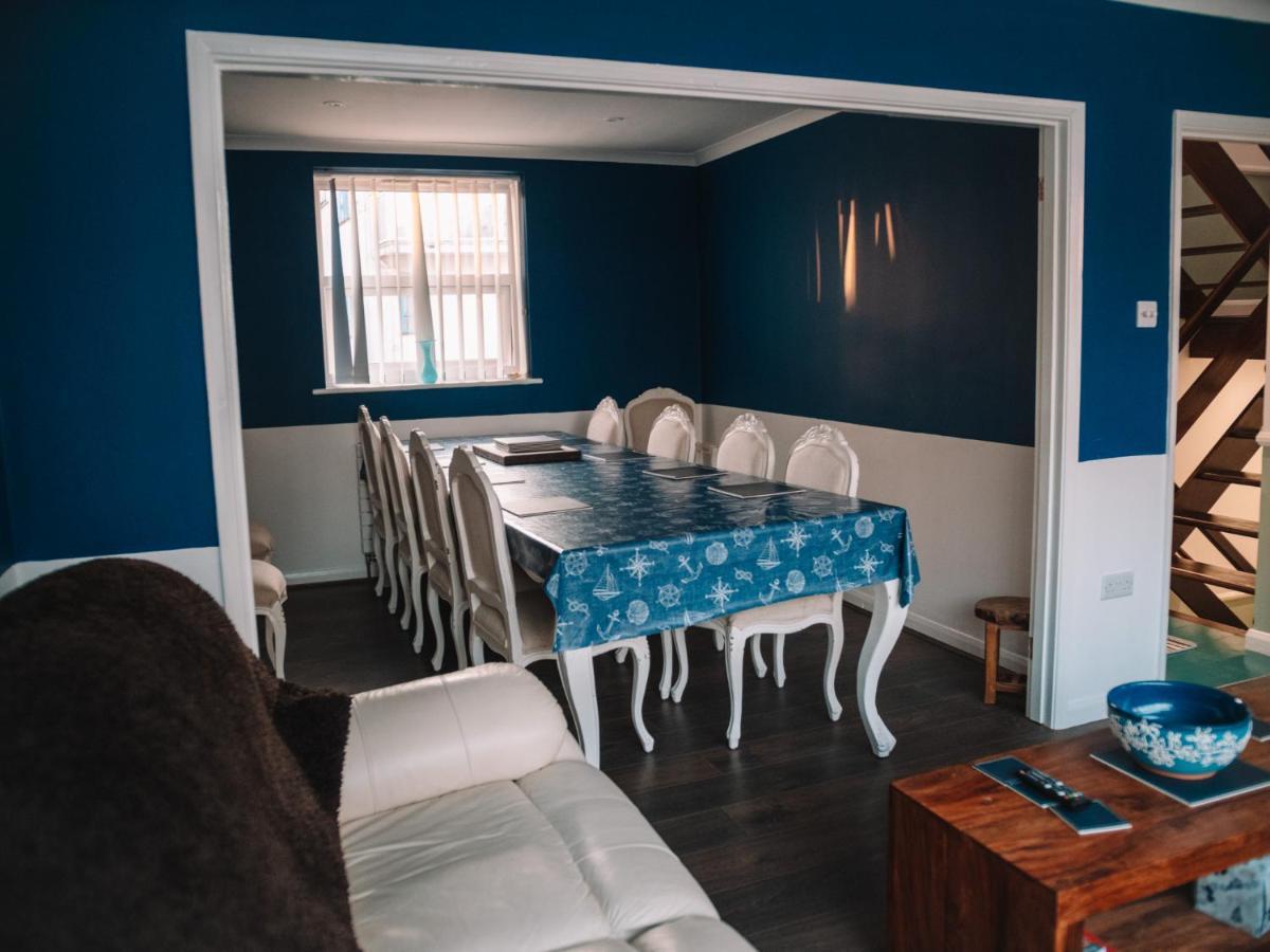 Seafarer'S View - 6 Bedroom Townhouse In Cowes, Parking & Seaviews. Каус Экстерьер фото