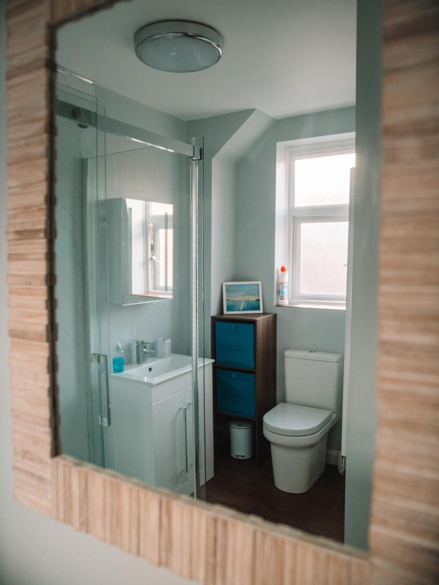 Seafarer'S View - 6 Bedroom Townhouse In Cowes, Parking & Seaviews. Каус Экстерьер фото